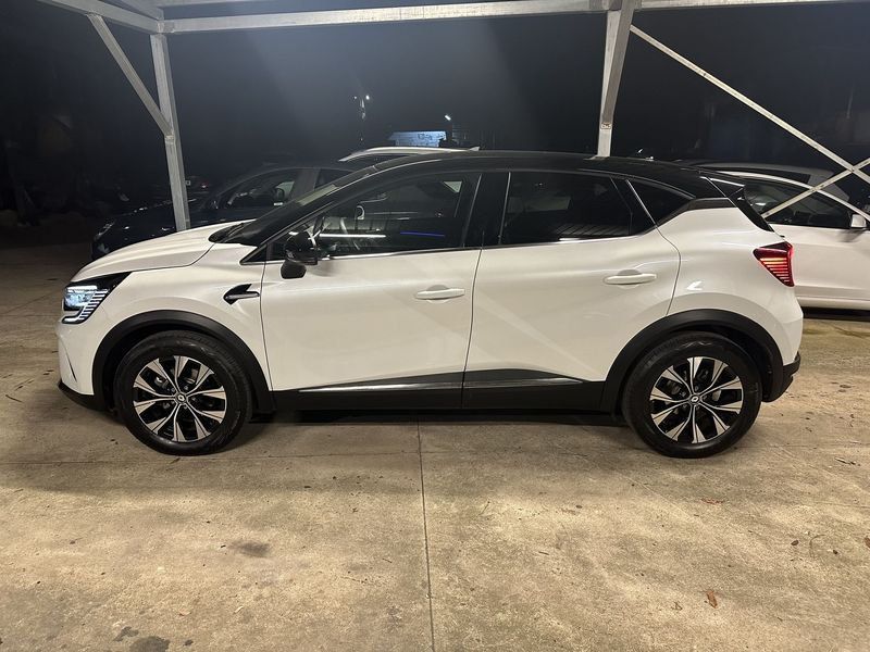 Other Renault Captur Captur 1.6 E-Tech full hybrid Tec imagem 3