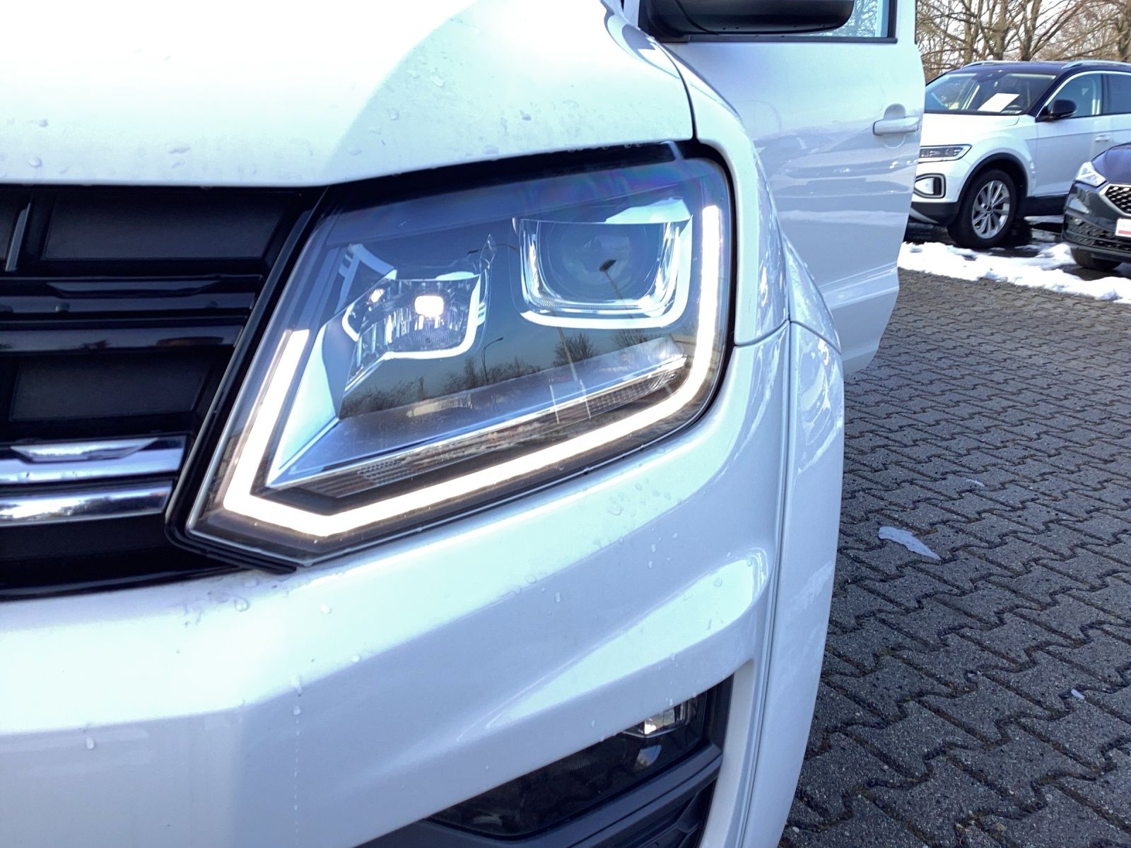 Fahrzeugabbildung Volkswagen Amarok TDI Comf. DC 4M Bi-Xenon Navi AHK SHZ