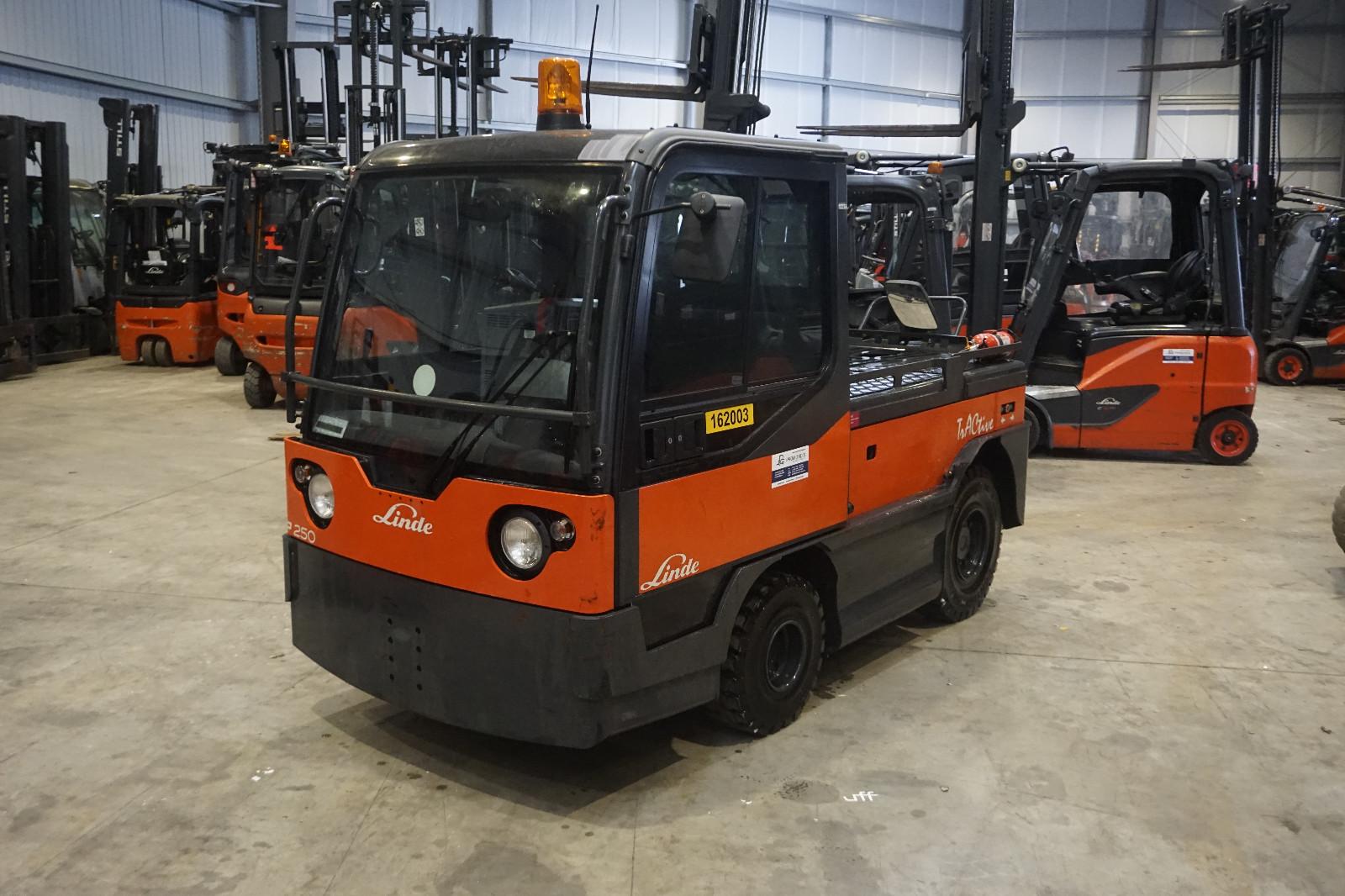 Linde P 250 - Schlepper