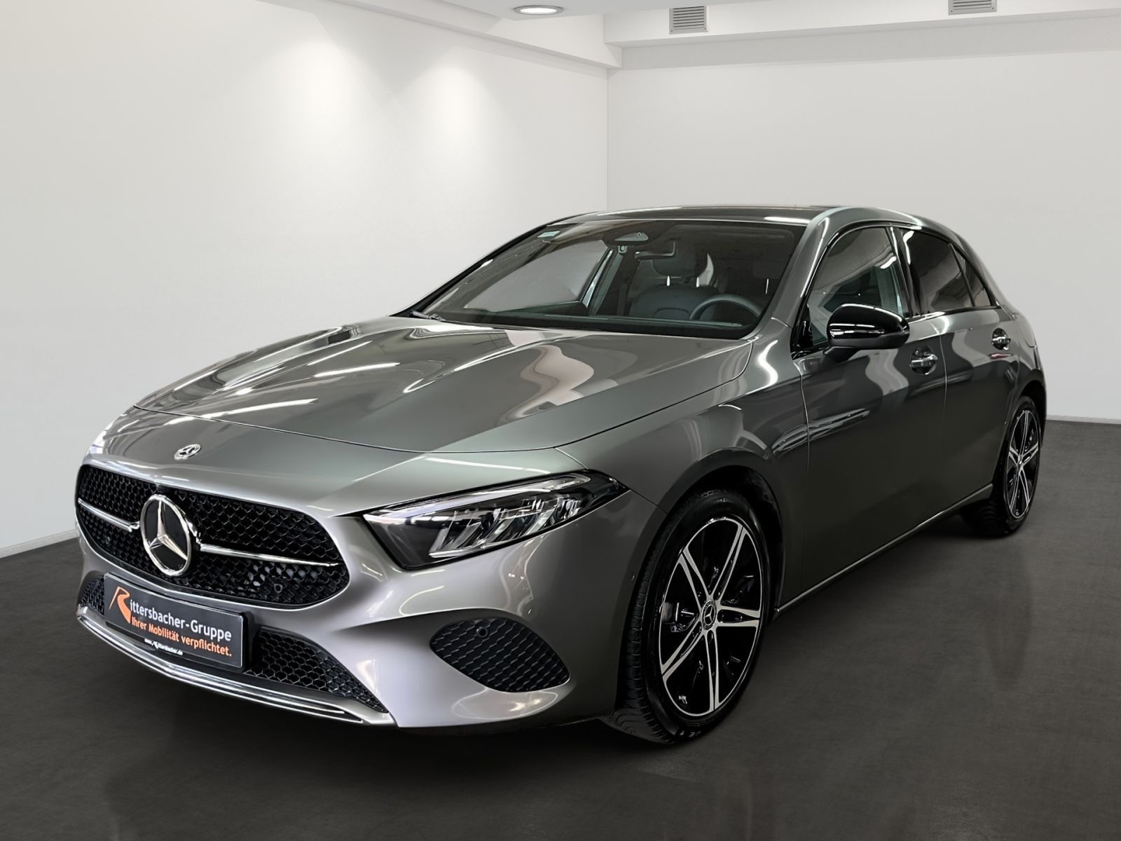Mercedes-Benz A 180 A Klasse A 180 Progressive Navi NightPaket foto 2