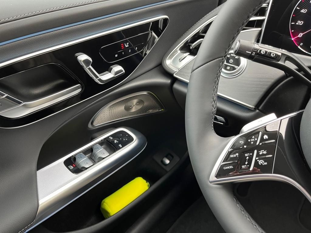 Fahrzeugabbildung Mercedes-Benz E 300 de 4M All-Terrain +DIGITAL+AHK+BURMESTER+