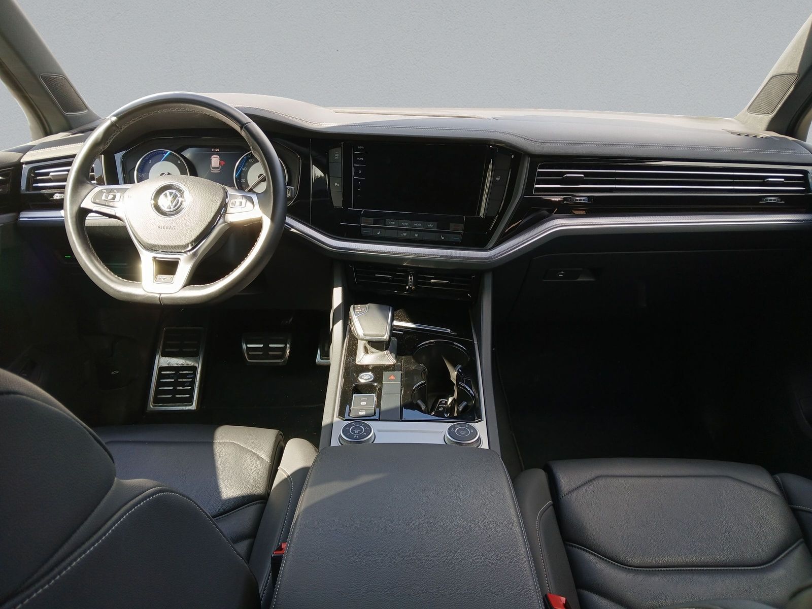 Volkswagen Touareg V8 TDI tip. R-Line Matrix LM 21 Leder foto 3