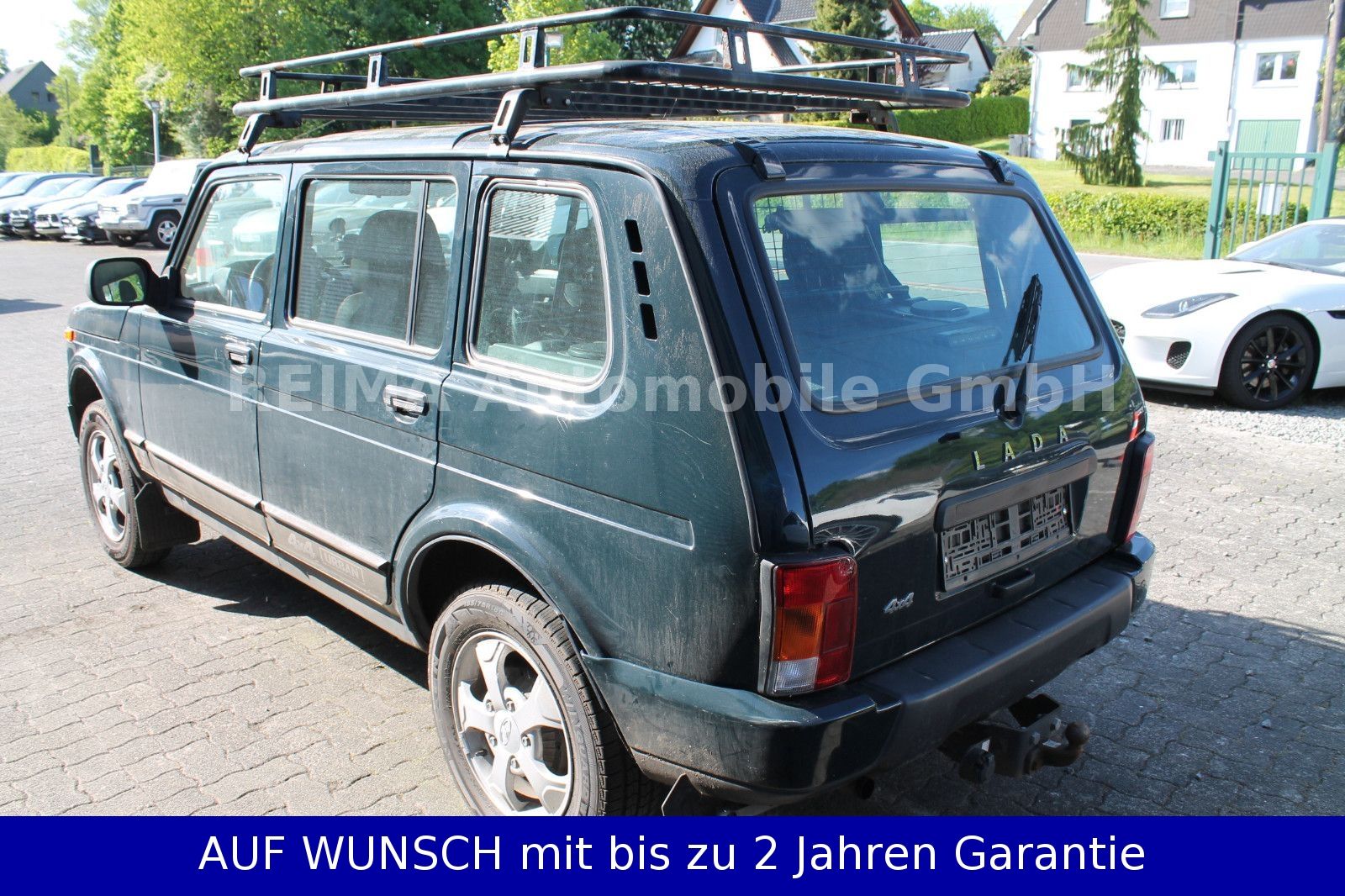Fahrzeugabbildung Lada Taiga 5-trg. Urban 4x4, Anhängerkupplung
