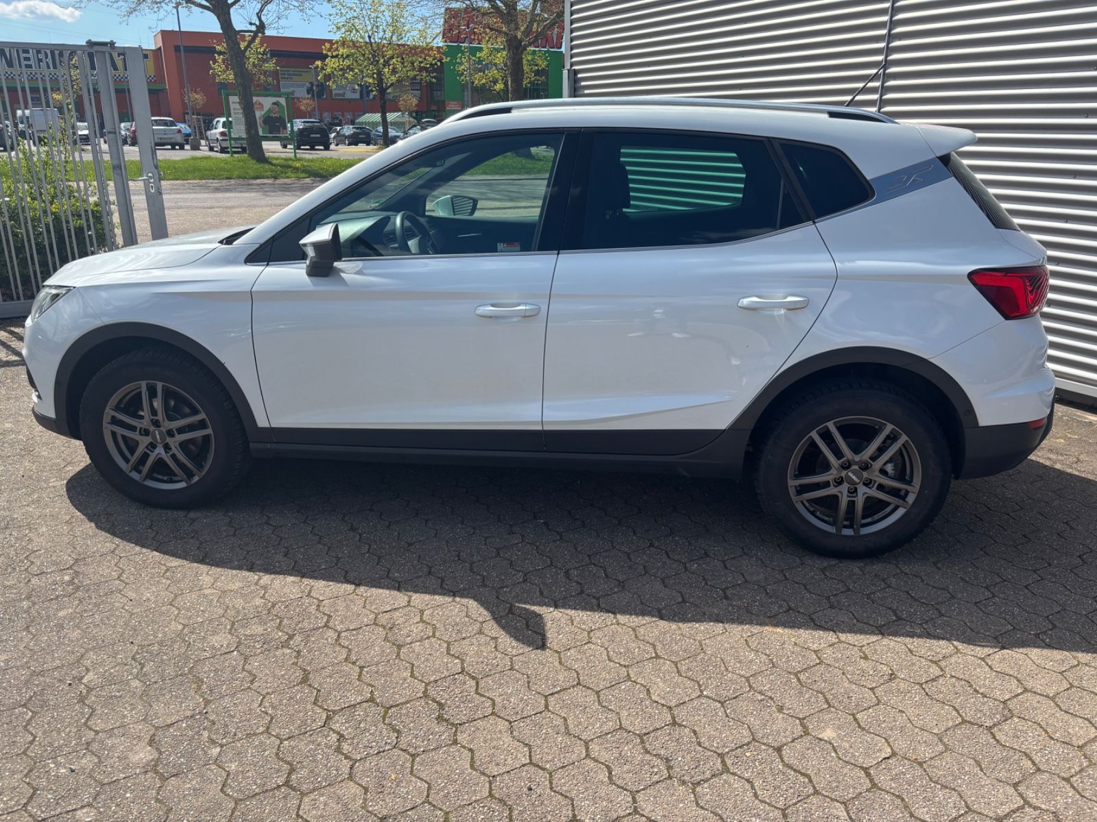 Fahrzeugabbildung SEAT Arona 1.6 TDI FR