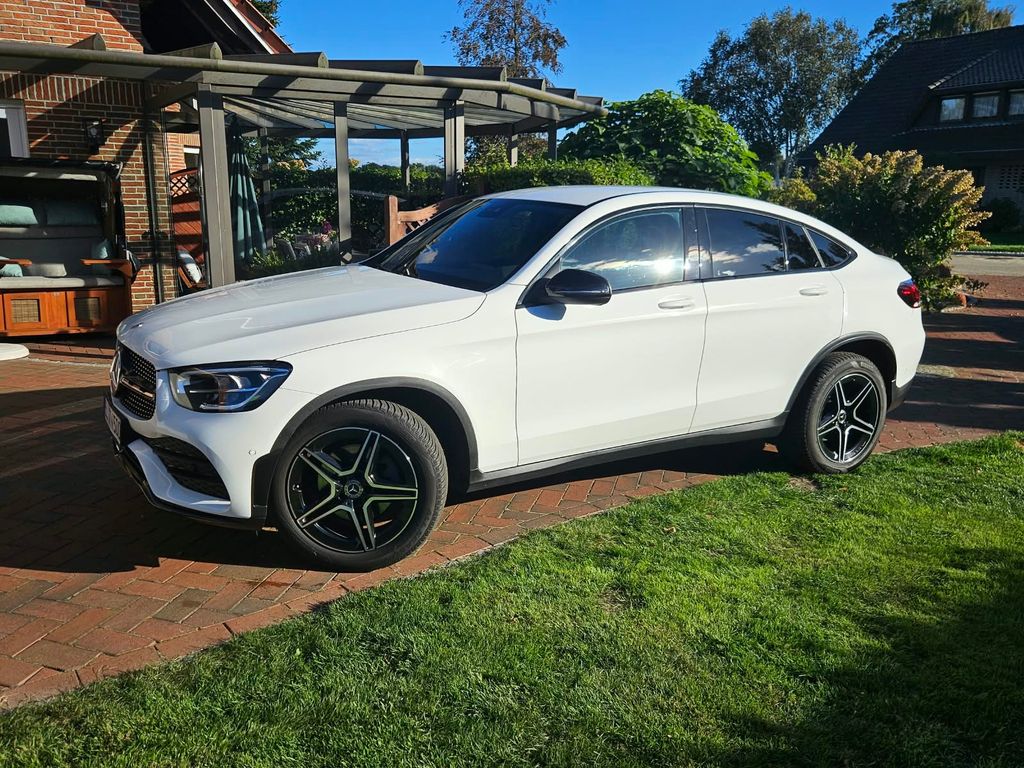 Image of Mercedes-Benz GLC 220