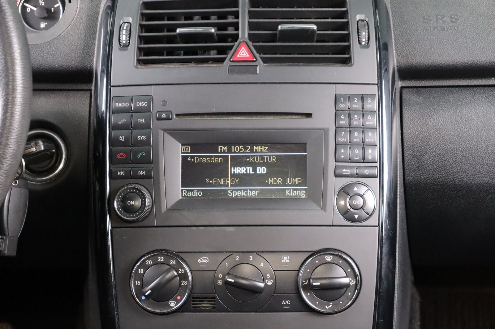 Fahrzeugabbildung Mercedes-Benz A 160 AVANTGARDE HU/AU 08.26