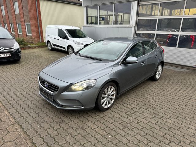 Volvo V40 Momentum Automatik