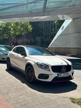Mercedes-Benz Mercedes GLA 45 AMG Pano Apple CarPlay Dri... - Mercedes-Benz GLA 45 AMG von privat