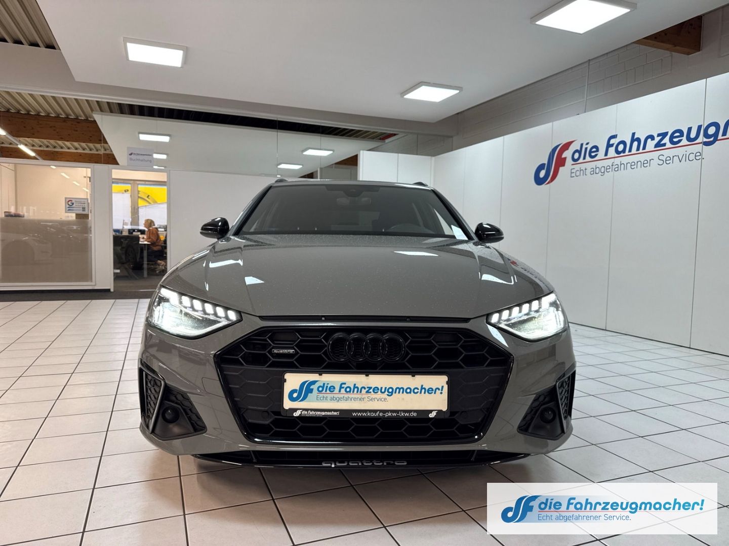 Fahrzeugabbildung Audi A4 Avant 40 TDI quattro S line 2.0 EU6d StandHZG