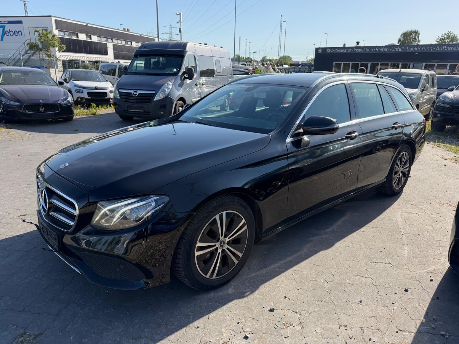 Mercedes-Benz E 200T-Modell Avantgarde, Navi, LED, Kamera