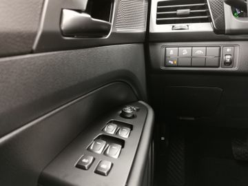 Ssangyong New Grand Musso 2,2D 4x4 Leder el.Sitz Schiebed.