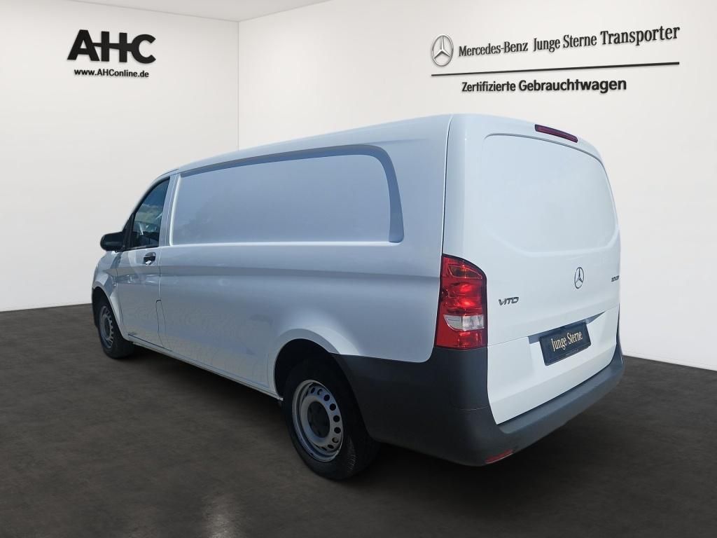 Fahrzeugabbildung Mercedes-Benz Vito 110 Kasten extralang 2 Sitze RFK Klima Holz