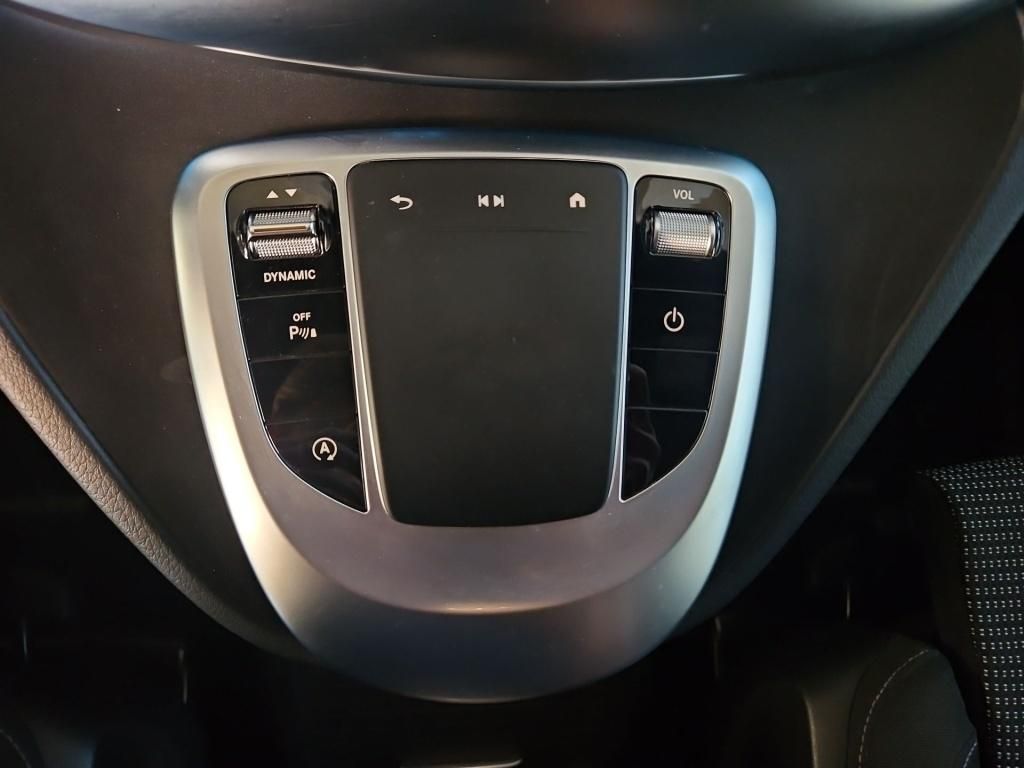 Fahrzeugabbildung Mercedes-Benz V 300 ED lang 7 Sitze Sound 19'' LED AHK 10''MBU
