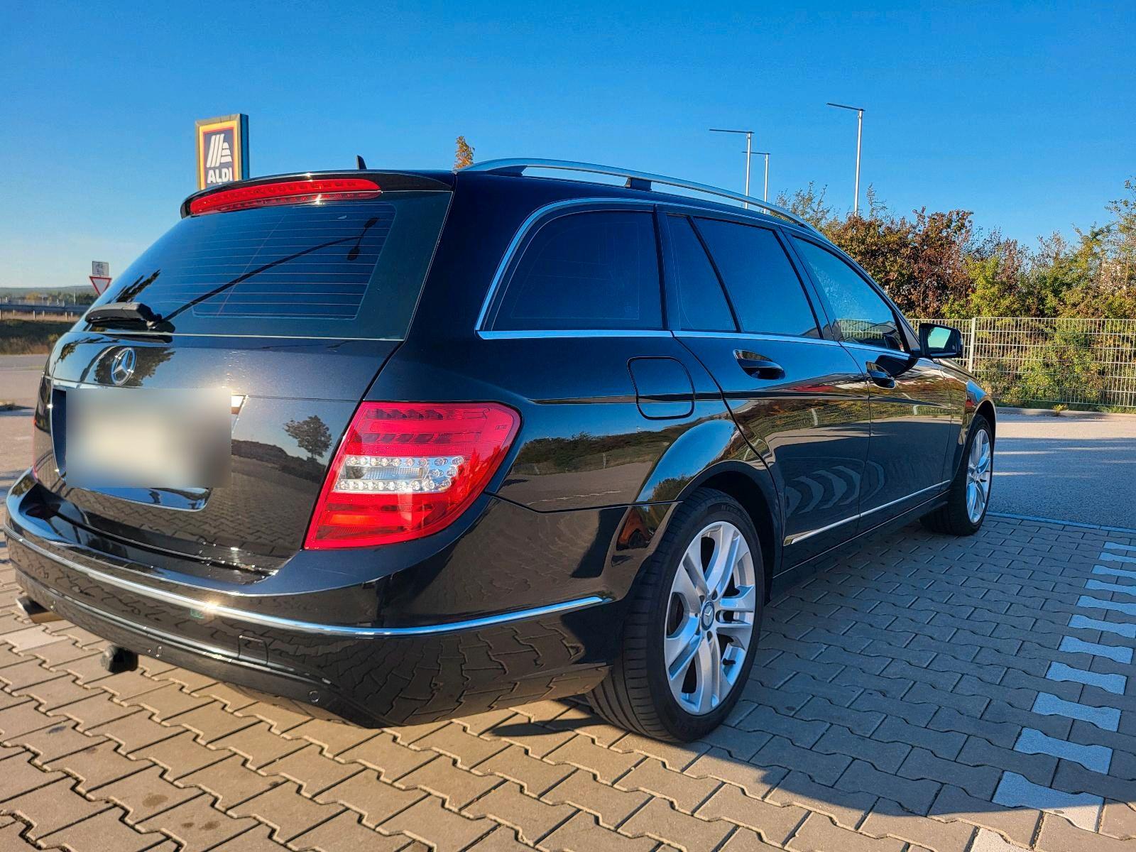 Mercedes-Benz 220 2012 — photo 5