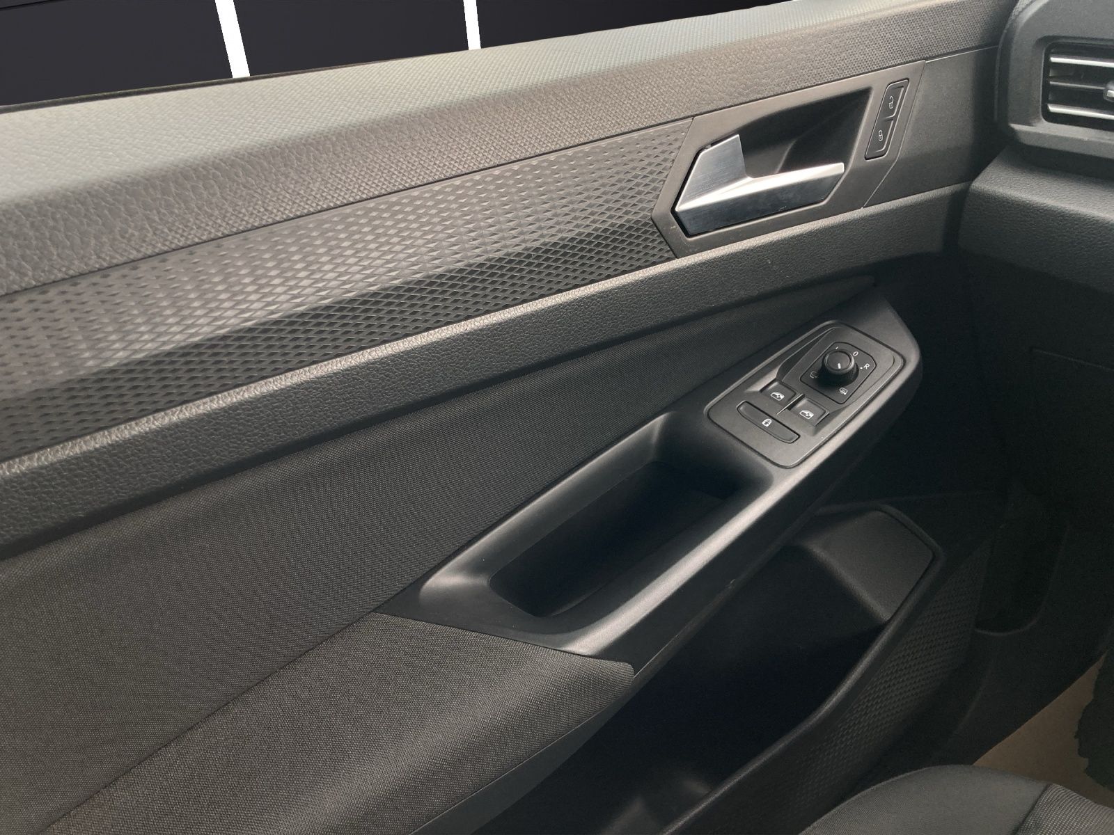 Fahrzeugabbildung Volkswagen Caddy TSI  Life Maxi 7-Si LED GRA LM