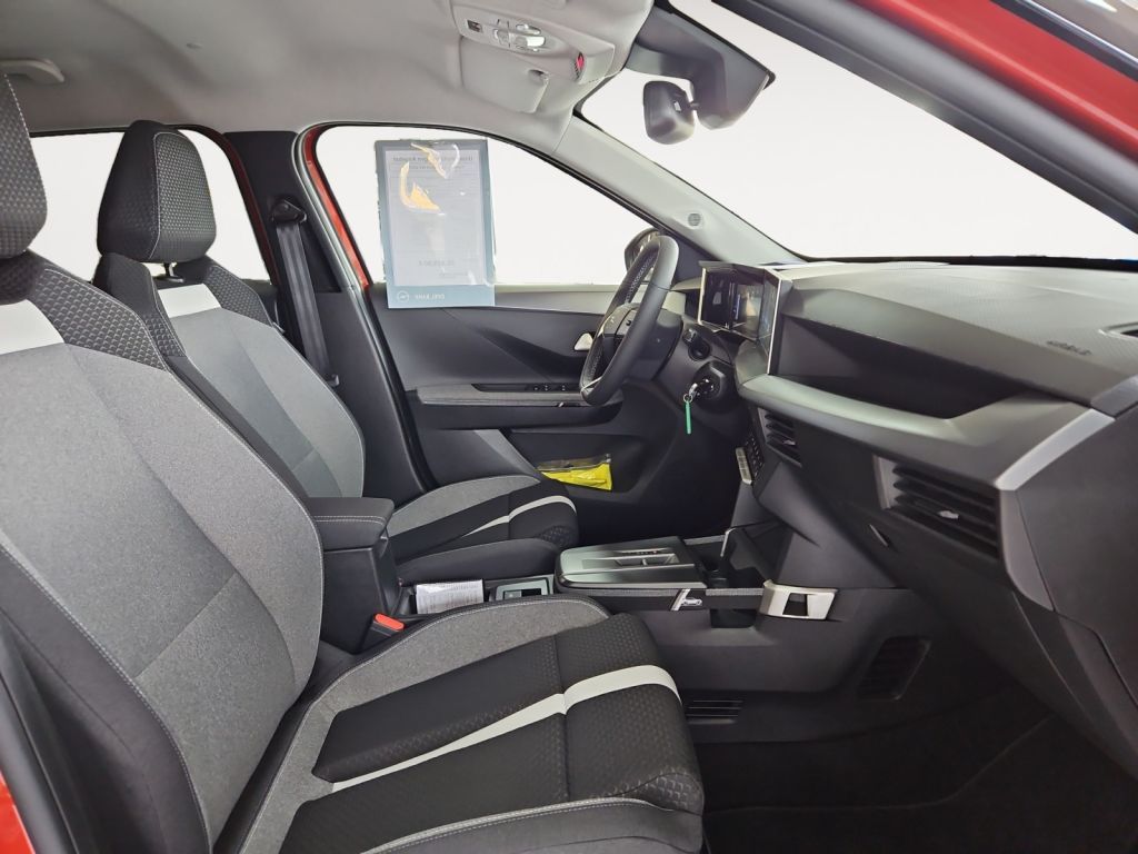 Fahrzeugabbildung Opel Frontera 1.2 DI Hybrid 48V eDCT GS