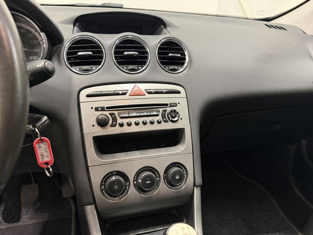 Peugeot 308 2009 — photo 8