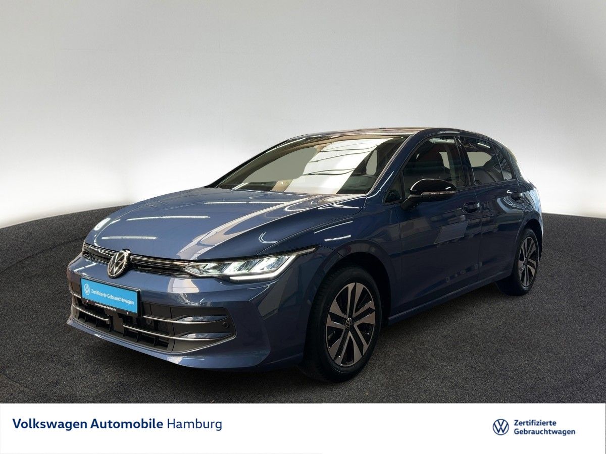 Volkswagen Golf VIII 1.5 eTSI Energy DSG Rear View Navi IDA foto 1