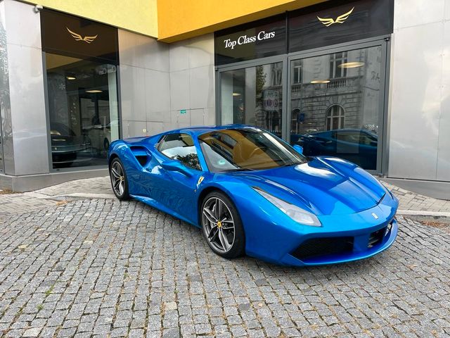 Ferrari 488 Spider voll karbon innen top zustand lift