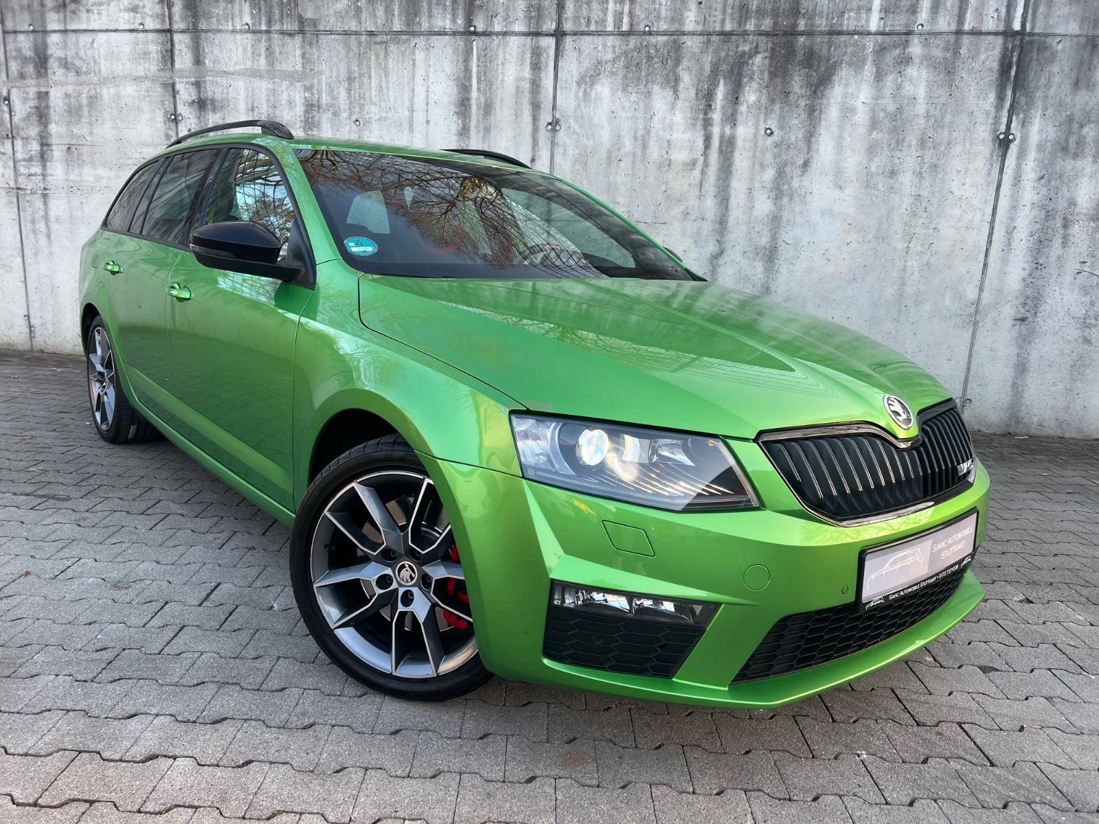 Skoda Octavia 2.0TSI DSG RS Combi*Xenon*1.Hand*S-Heft*