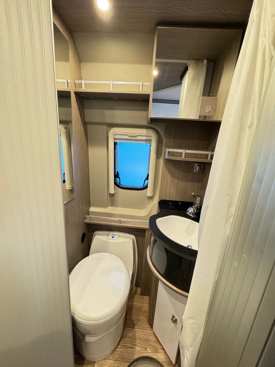 Fahrzeugabbildung Pössl 600 2WIN R PLUS CITROEN SCHLAFDACH AHK KAMERA