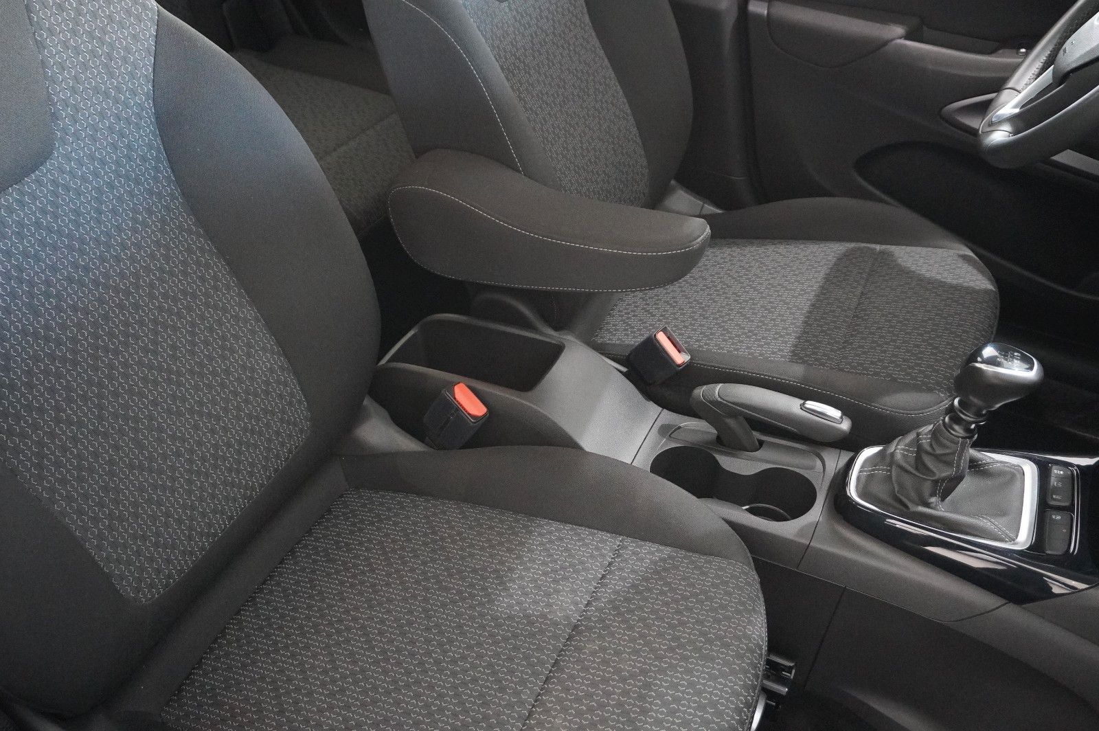Fahrzeugabbildung Opel Crossland (X) 1.5D EDITION NAVI/LED/KAMERA/DAB+