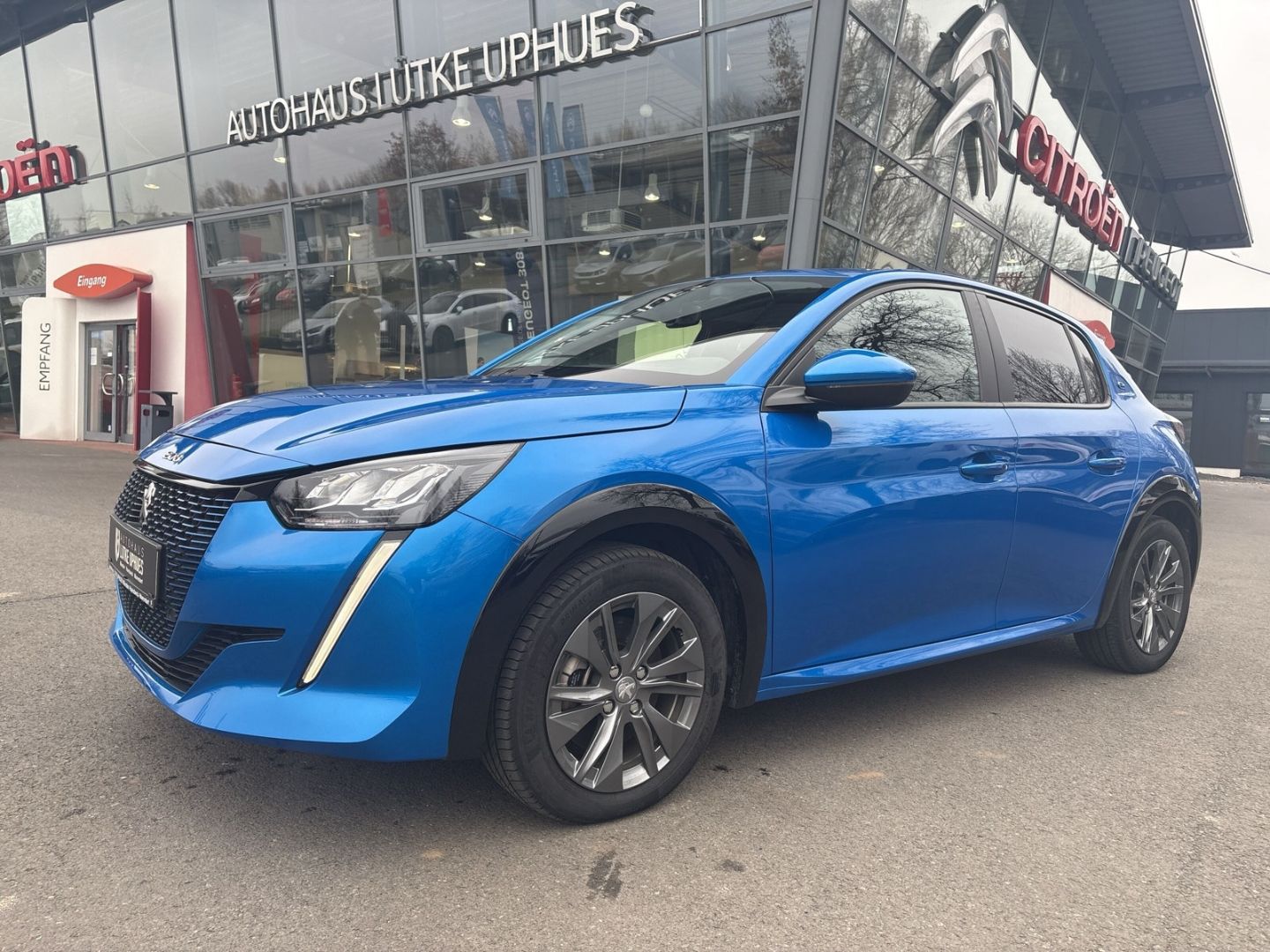 Fahrzeugabbildung Peugeot 208 Active Pack Elektro 136 DAB SHZ Spurhalteass