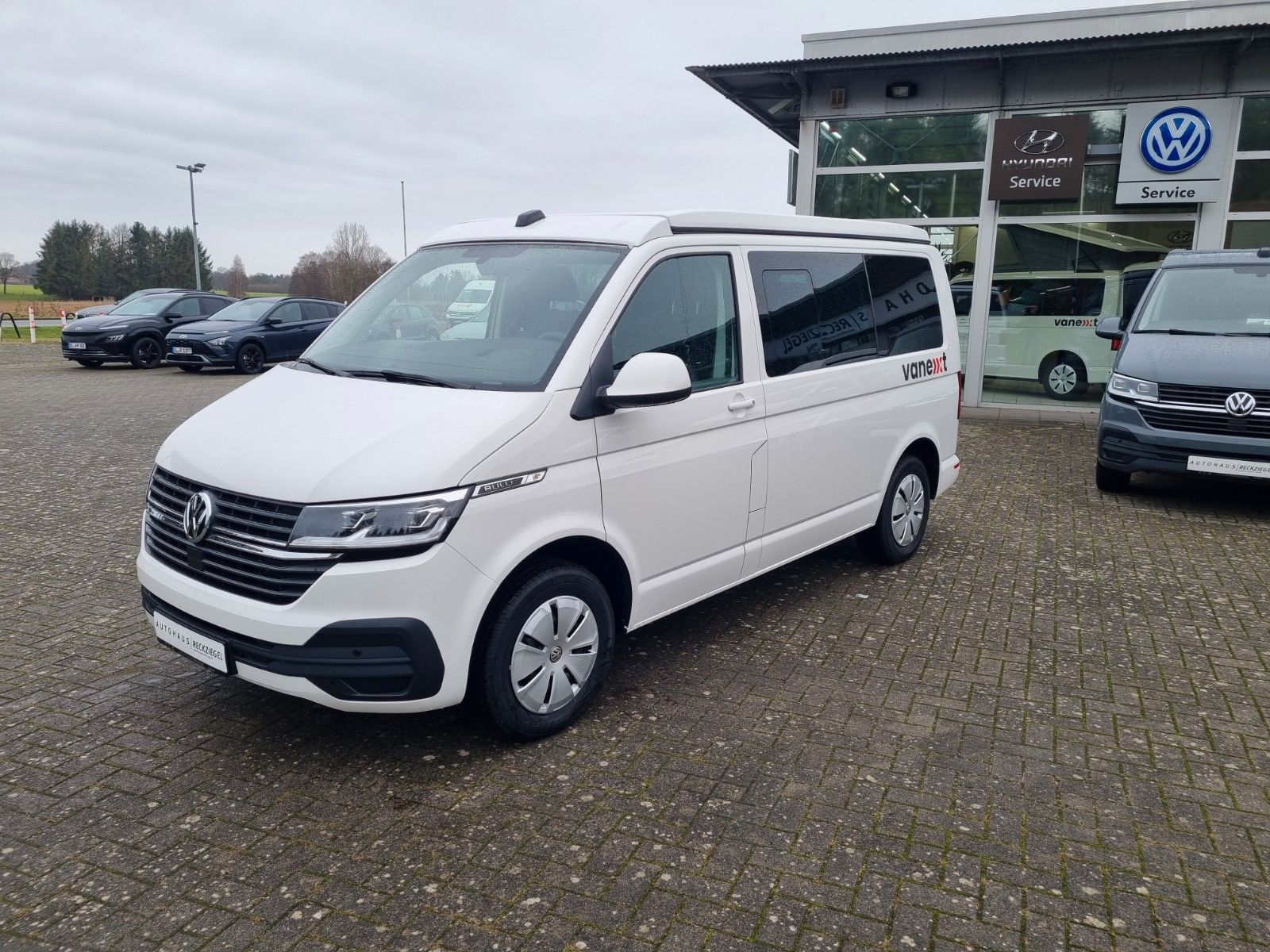 Fahrzeugabbildung Volkswagen T6.1 Campervan Vanexxt 4 Motion DSG