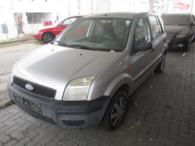 Ford Fusion Ambiente Klima 8-fach bereift