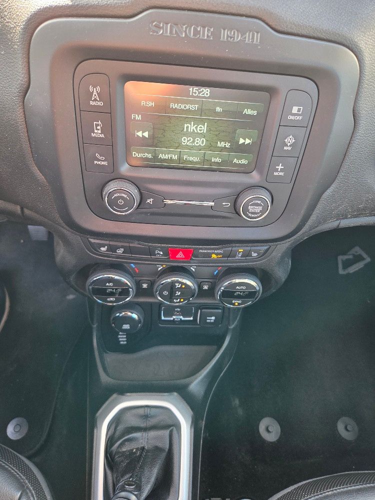 Fahrzeugabbildung Jeep Renegade 2.0  103kW Diesel Limited 4x4 GEWERBE