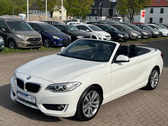 BMW 220 i Advantage M-Paket *Xenon*Navi*Leder*1 Hand