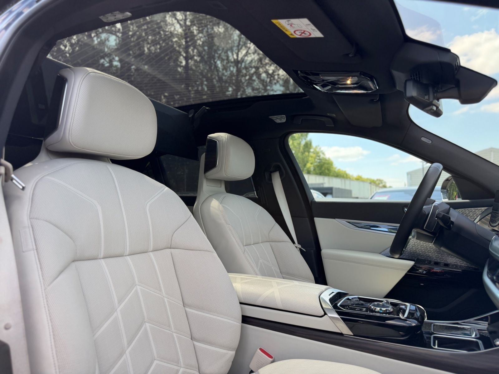 BMW 750E xDrive Design Pure Excellence*PANO*VOLLVOLL foto 17