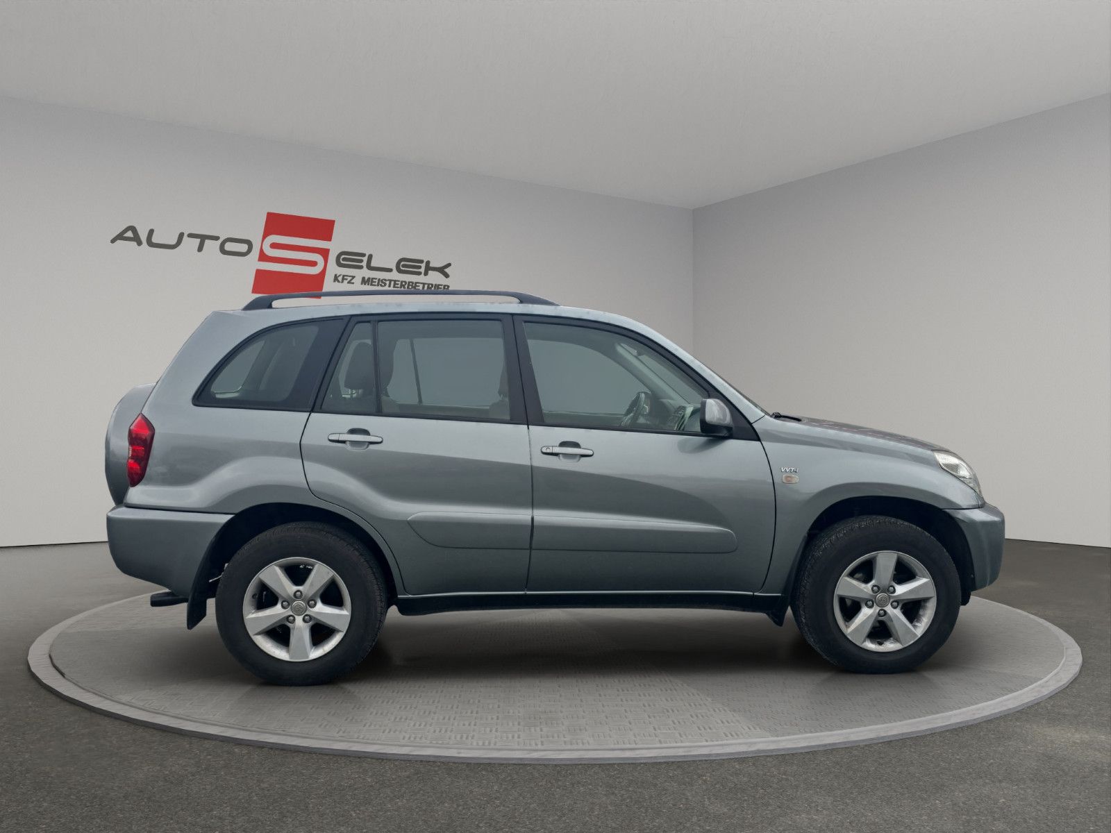 Fahrzeugabbildung Toyota RAV 4 RAV4 2.0 Edition 4X4 Allrad+Aus 1.Hand+AHK