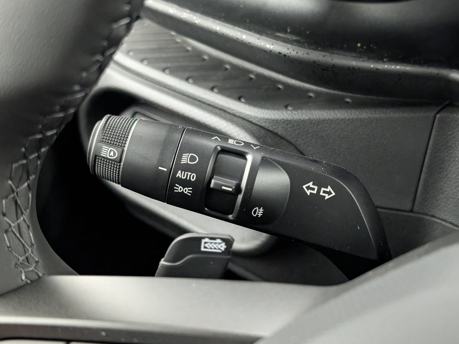RENAULT Twingo E-TECH Techno 80 Urban Range 18-Zoll – Bild 39