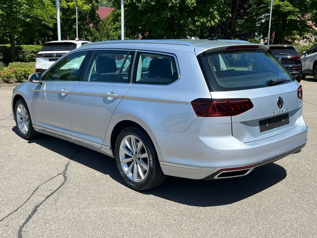 VW Passat Variant Elegance 190PS DSG #MATRIX #PANO VW Passat Variant Elegance 190PS DSG #MATRIX #PANO