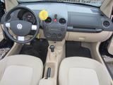 Volkswagen New Beetle Cabriolet - blaue Volkswagen New Beetle