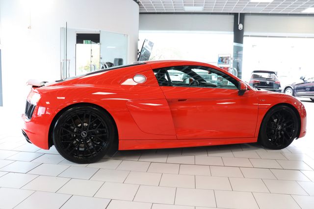 Fahrzeugabbildung Audi R8 Coupe 5.2 FSI quattro B&O|LED|KAMERA|NAVI|SHZ