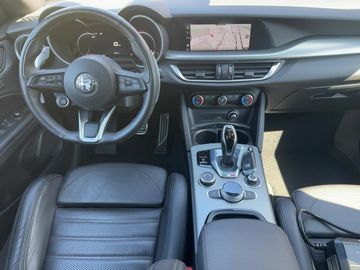 Alfa-Romeo Stelvio - 8