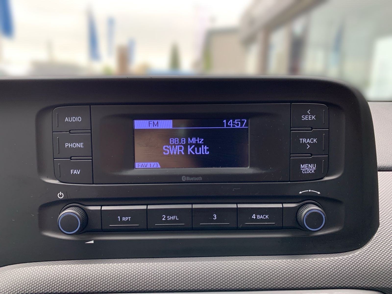 Fahrzeugabbildung Hyundai i10 1.0 Select Sitzheizung Einparkhilfe