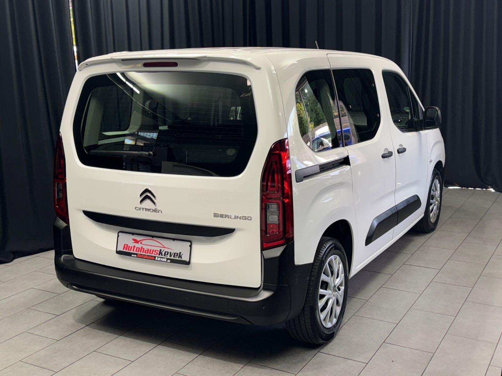 Fahrzeugabbildung Citroën Berlingo Live Pack M|NAVI|PDC|1.HAND