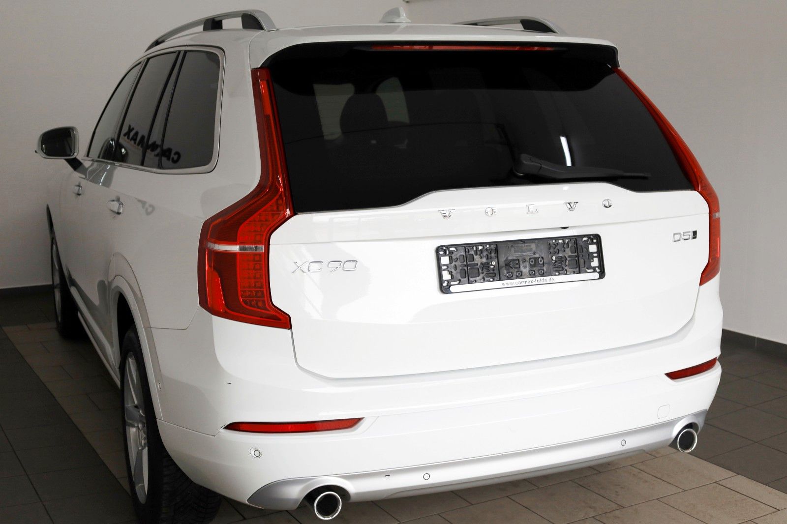 Fahrzeugabbildung Volvo XC90 Momentum AWD, Kamera, Navi, LED