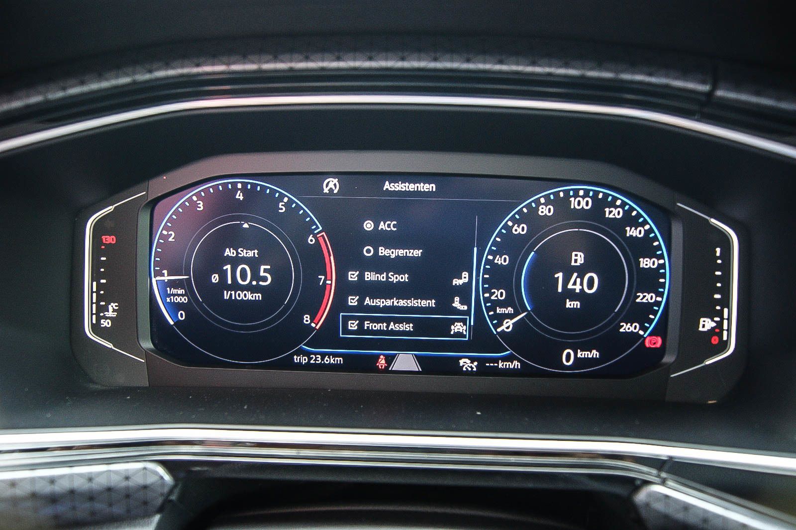 Fahrzeugabbildung Volkswagen T-Cross HIGHLINE 10TSI NAVI LED VIRTUAL CD 1HAND