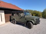 Land Rover Defender 110 TD4 2,4 Station Wagon  - gebrauchte Land Rover Defender aus dem Jahr 2010