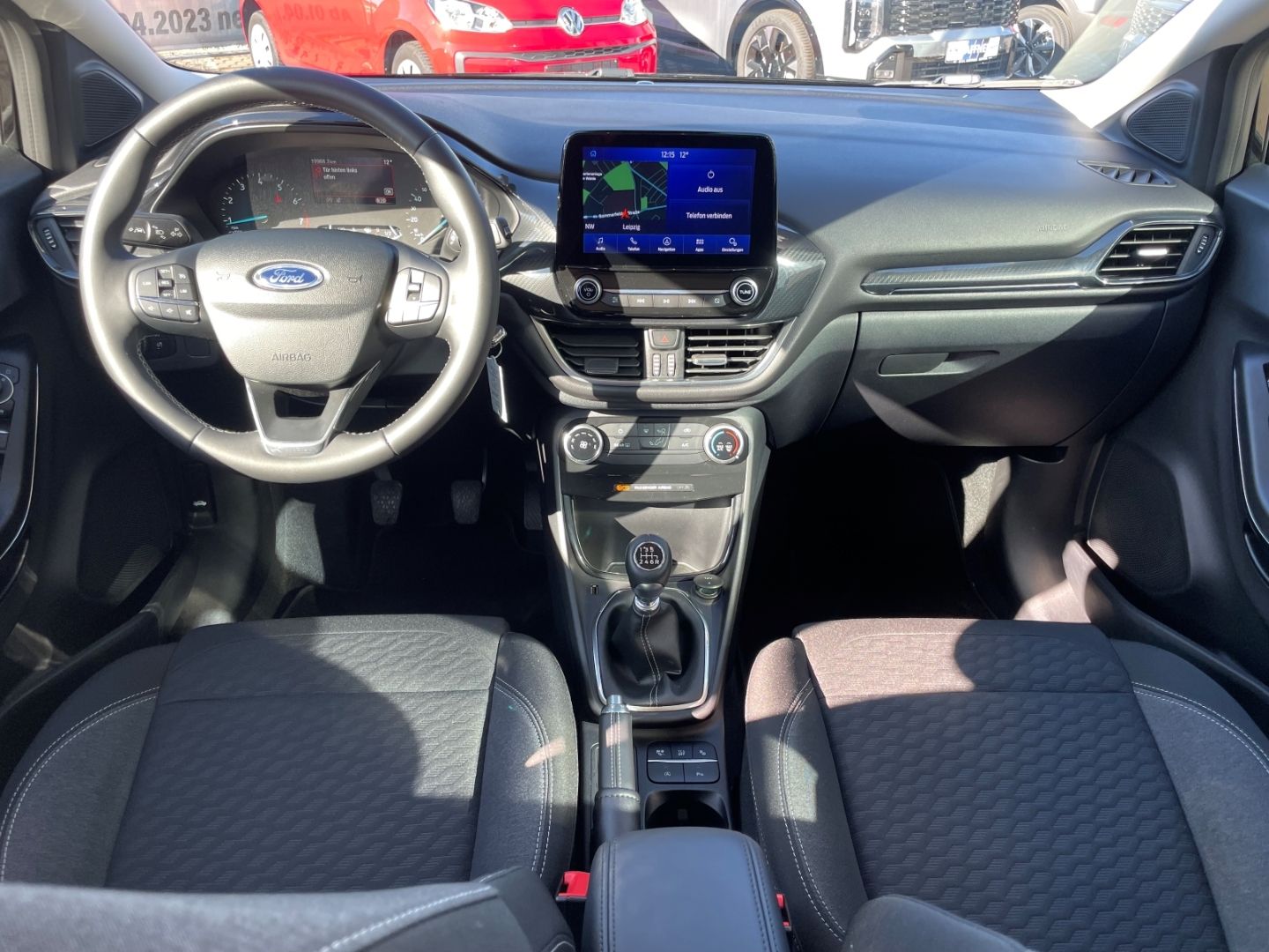 Fahrzeugabbildung Ford Puma Titanium Navi Rückf. Kamera Tempomat