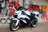 Suzuki GSX-R600 L0 - SUZUKI GS 600