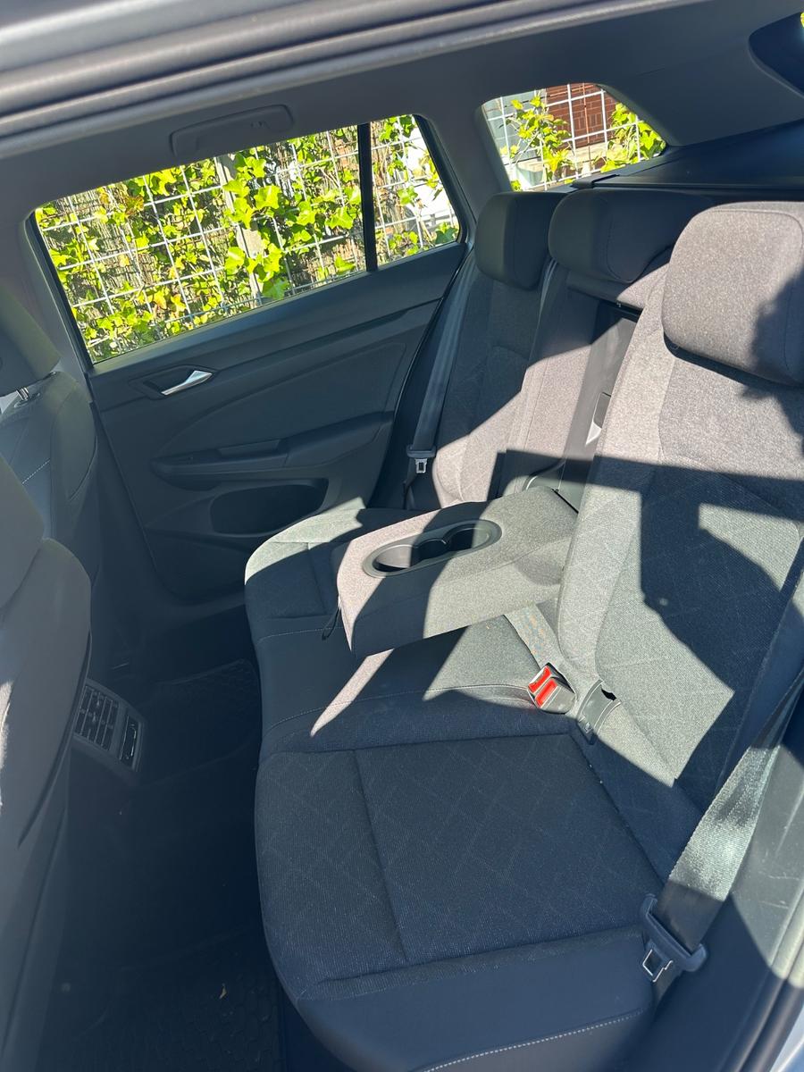 Volkswagen Golf 8 2.0 ACC Standhzg Sitzhzg hinten CarPla, миниатюра 8