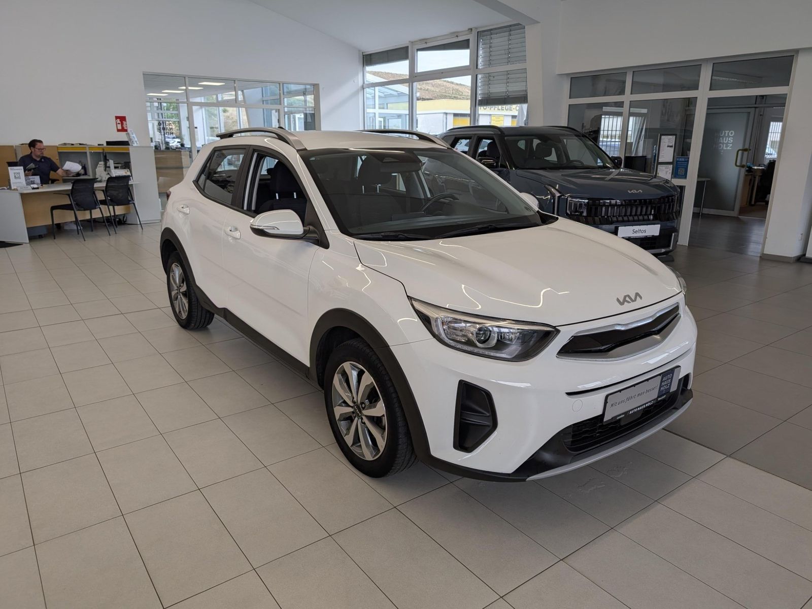 KIA Stonic 1.2 Vision Navi SHZ Kamera Tempomat – Bild 5