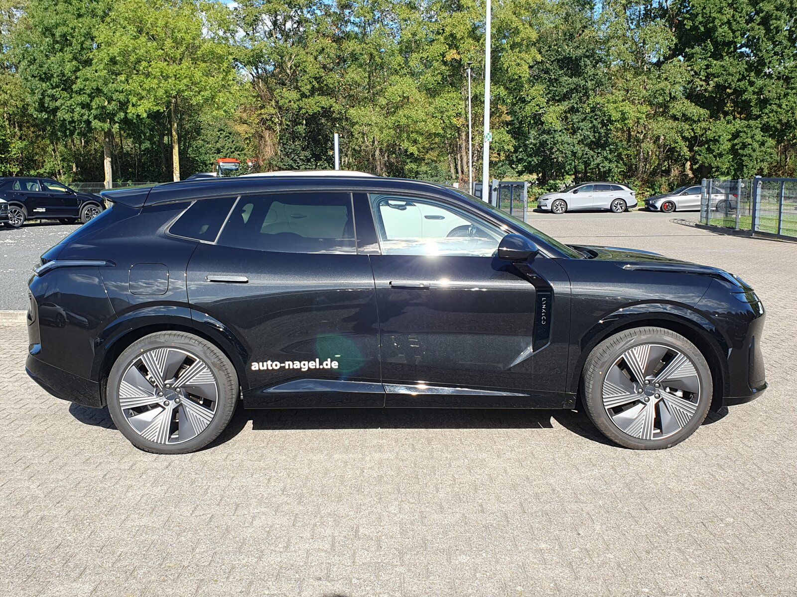 Lynk & Co 08