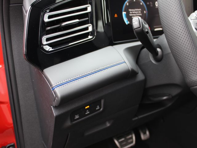 Tiguan 2,0 TDI 4M R-Line*Headup*IQ.Light*5J.Gar.