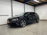 Audi RS3 Sportback 2.5 TFSI quattro TOPZUSTAND - Audi RS3 mit Benzin-Antrieb: Schwarz, Navigationssystem